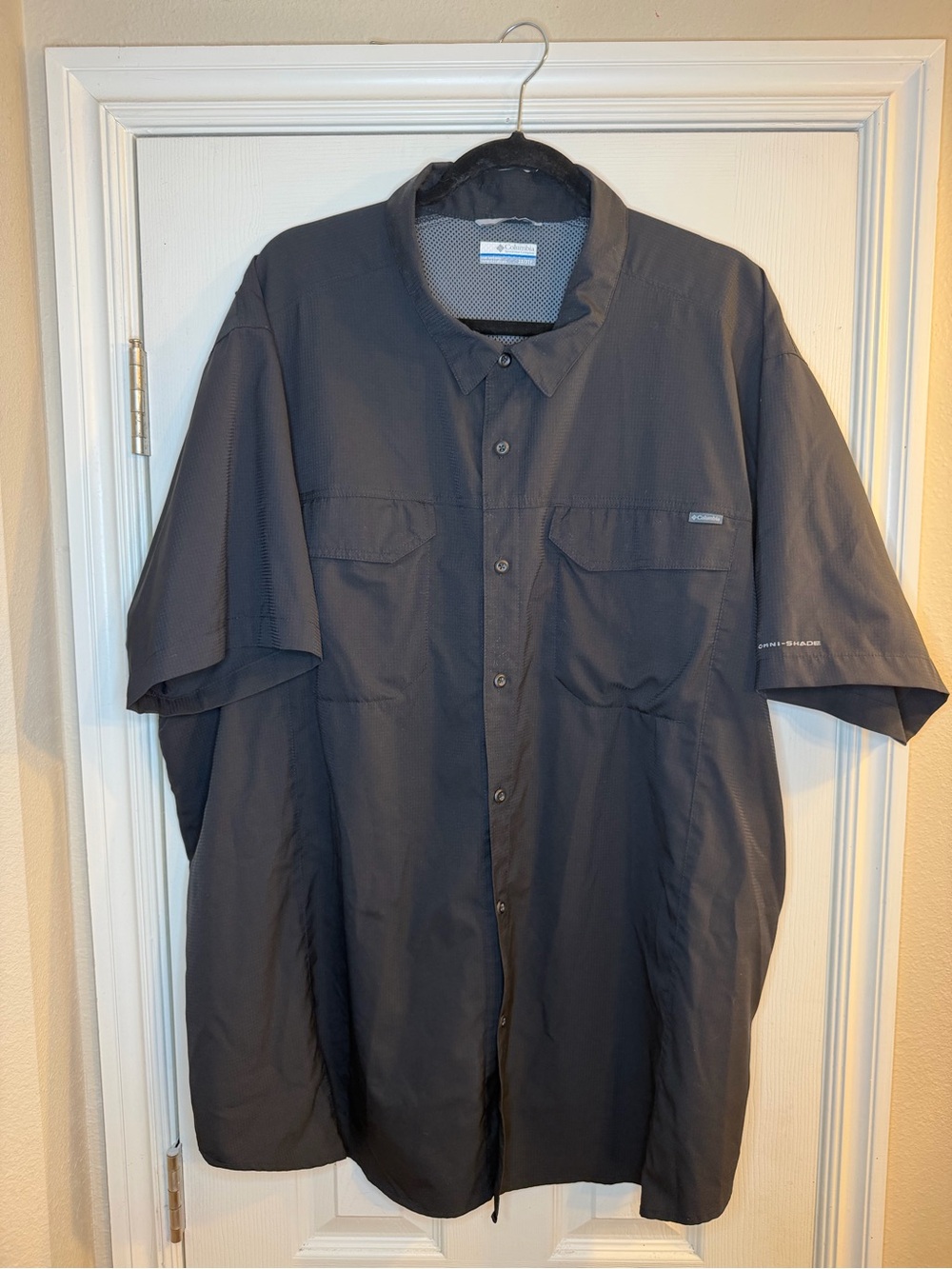 Men's Short-Sleeve Casual Button-Down Shirt - Black